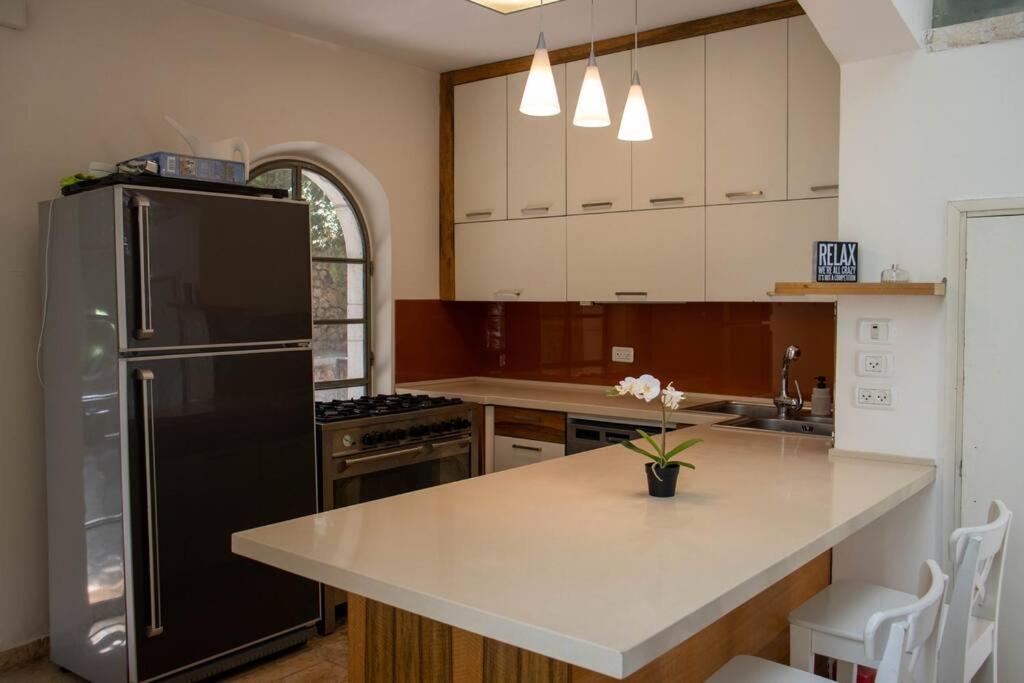 Cozy Heritage Home エルサレム エクステリア 写真