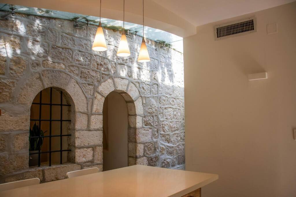 Cozy Heritage Home エルサレム エクステリア 写真