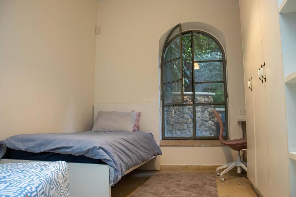 Cozy Heritage Home エルサレム エクステリア 写真