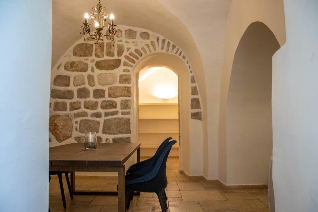 Cozy Heritage Home エルサレム エクステリア 写真