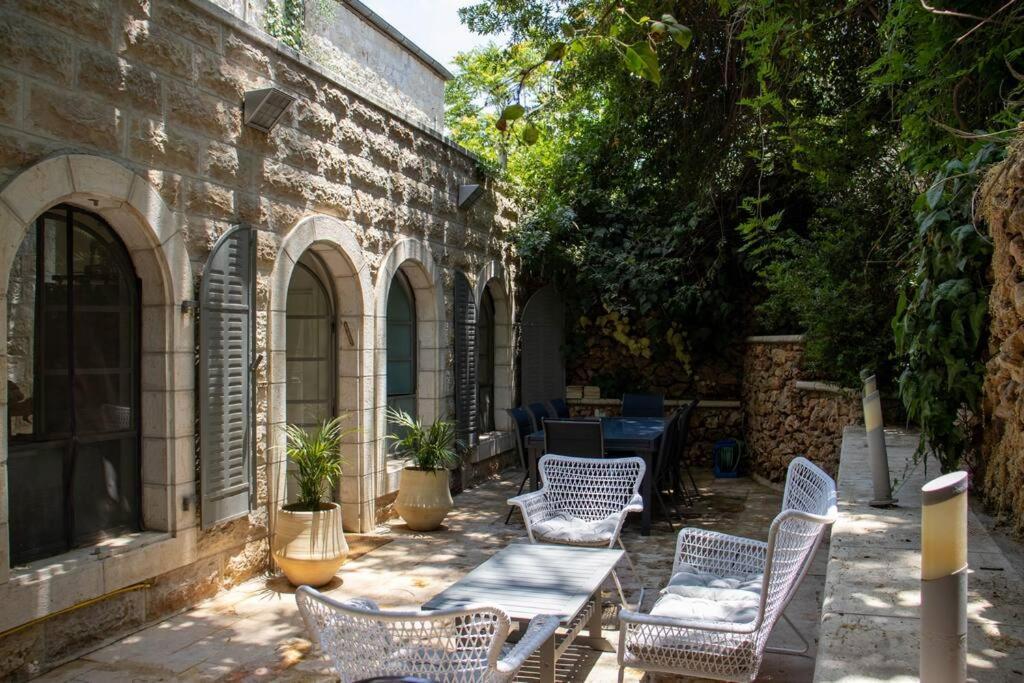 Cozy Heritage Home エルサレム エクステリア 写真